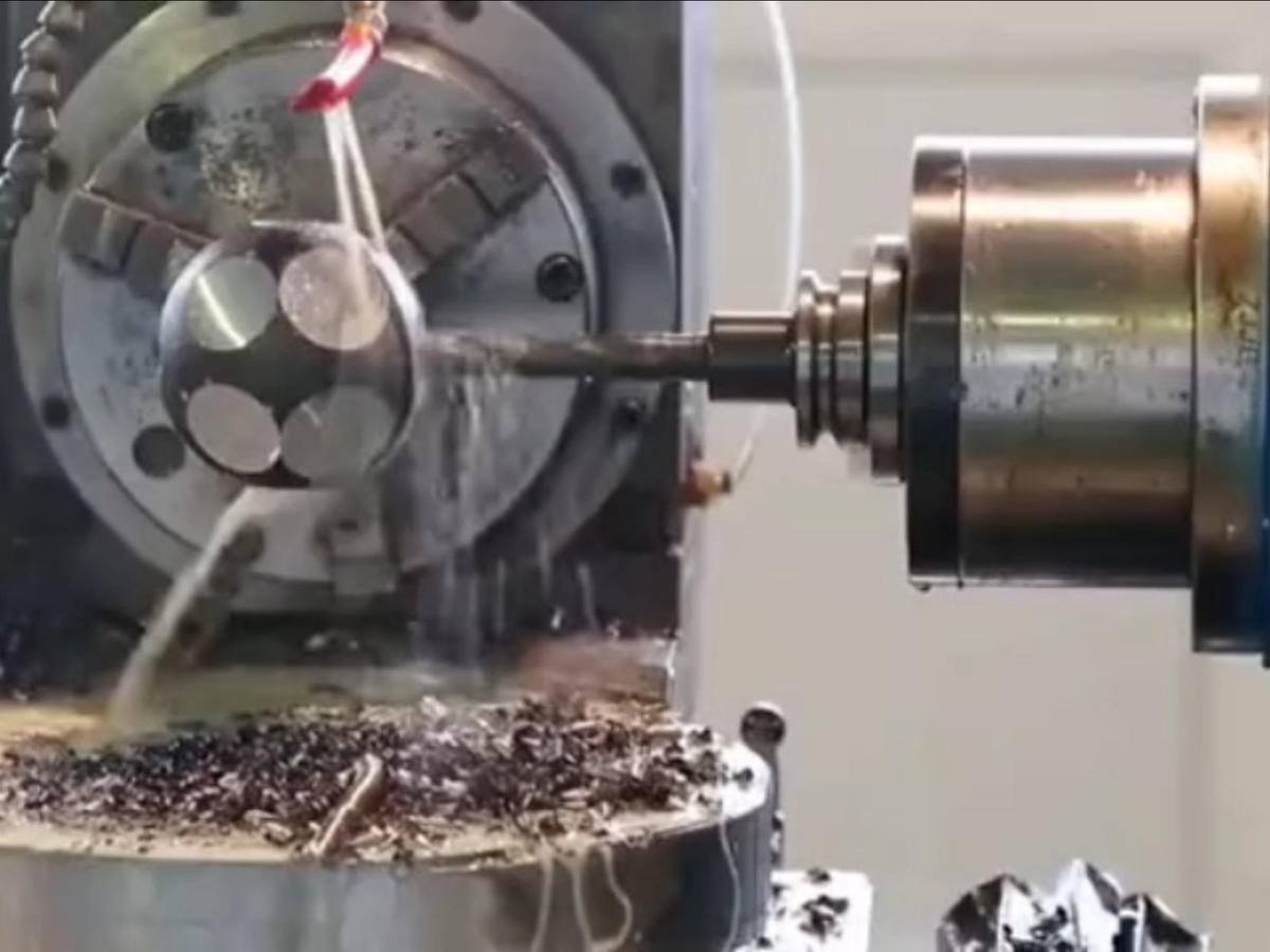 CNC machining of a ball node